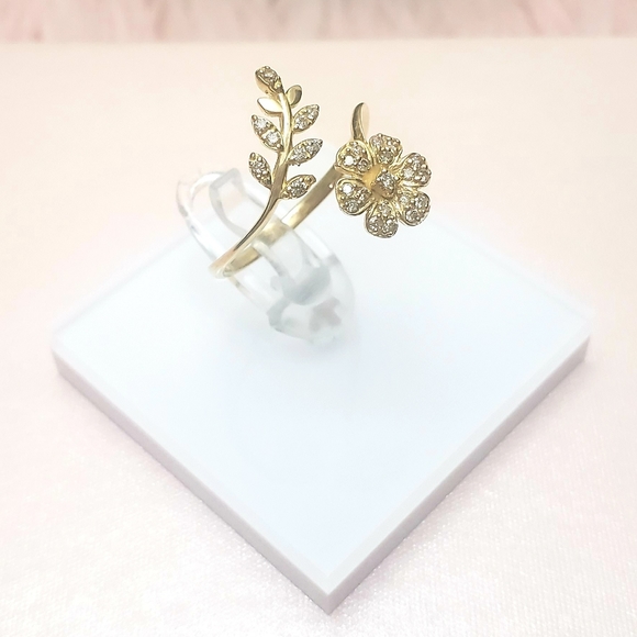 18K Solid Yellow Gold Flower Open Ring - Picture 4 of 10